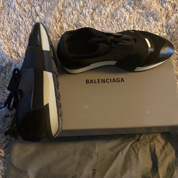 Like New Balenciaga Runner Sneaker - Picture 13 of 14